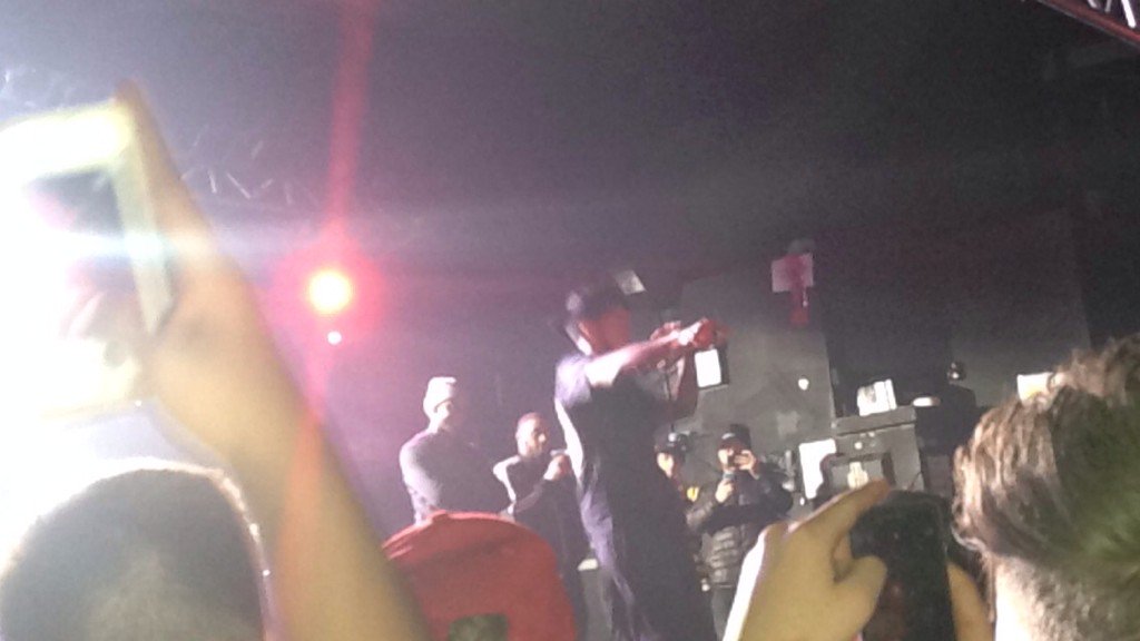 samsackey129's tweet photo. @OfficialChip @pmoney was a mad 🔥💗🎉🙋 @ChloeGee123X https://t.co/zAJWBsSzIP