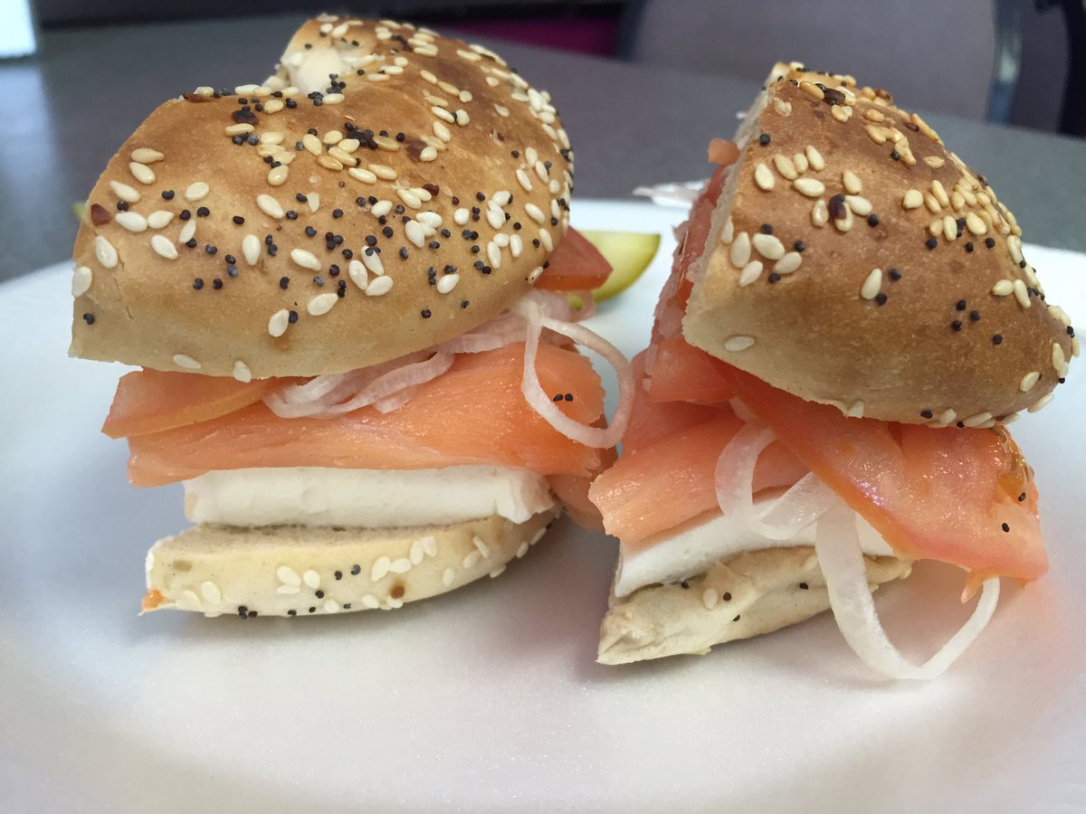 uneditedfoodie's tweet photo. Bagels &amp; Lox at NY Deli #como #comoeats #comofood #columbiamo @YelpColumbiaMo @ColumbiaMOCVB @VisitMO https://t.co/l7cmNxoREv