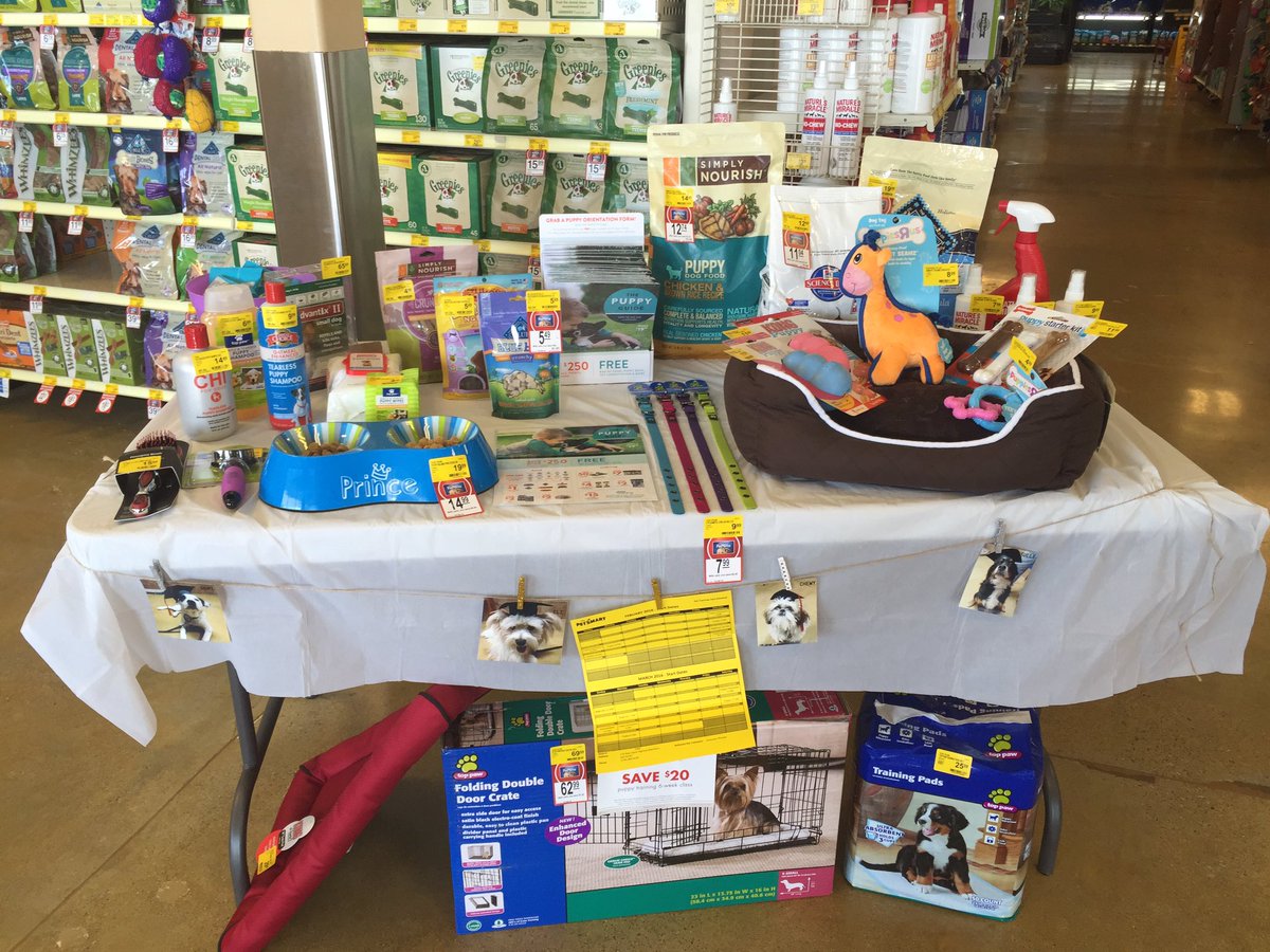 nmgiles3's tweet photo. Ready here in 2480 for the puppies!! #puppypalooza #inspiredbypets https://t.co/RUm8Bu37nP