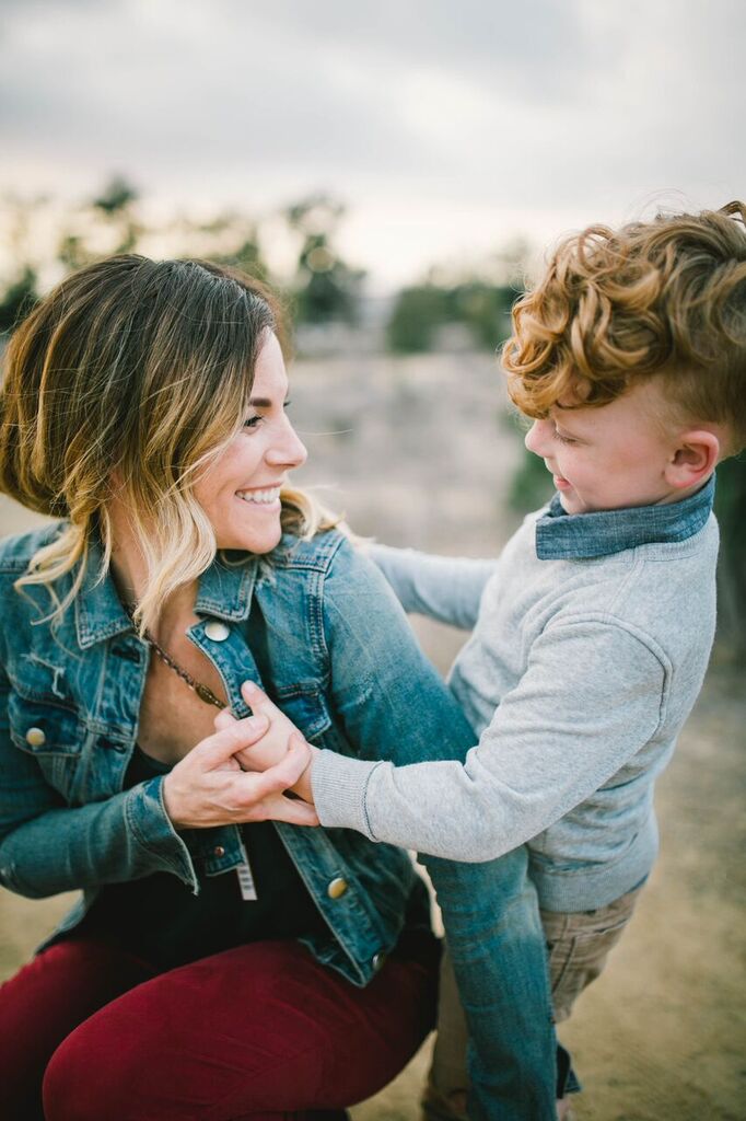 SheRises's tweet photo. We love our #GodChicks moms! @MichelleRLutz is a wife, worship leader and an incredible mother. #SheLives https://t.co/BJf3oKEytA
