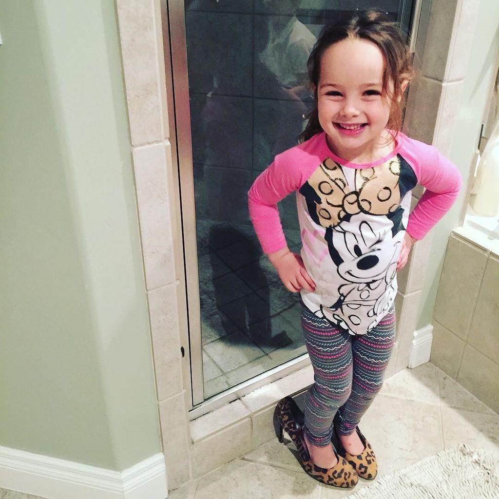 bubbapage's tweet photo. My girl, #priyajean really wanted me to take a picture of her in her moms shoes @jordanfpa… https://t.co/AppD1npEtR https://t.co/urRRrdAj5D