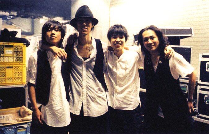 04LS_yunayuna's tweet photo. #日曜日だ��邦rock好きな人と繋がりたい 
#日曜日だし邦rock好きのフォロワーさんが増えることを願う 
#RTした人で気になった人お迎え 
#邦rock好きな人がRTしてくれることを願う 
#自発まってる

#04LM https://t.co/8Swyg3yslx