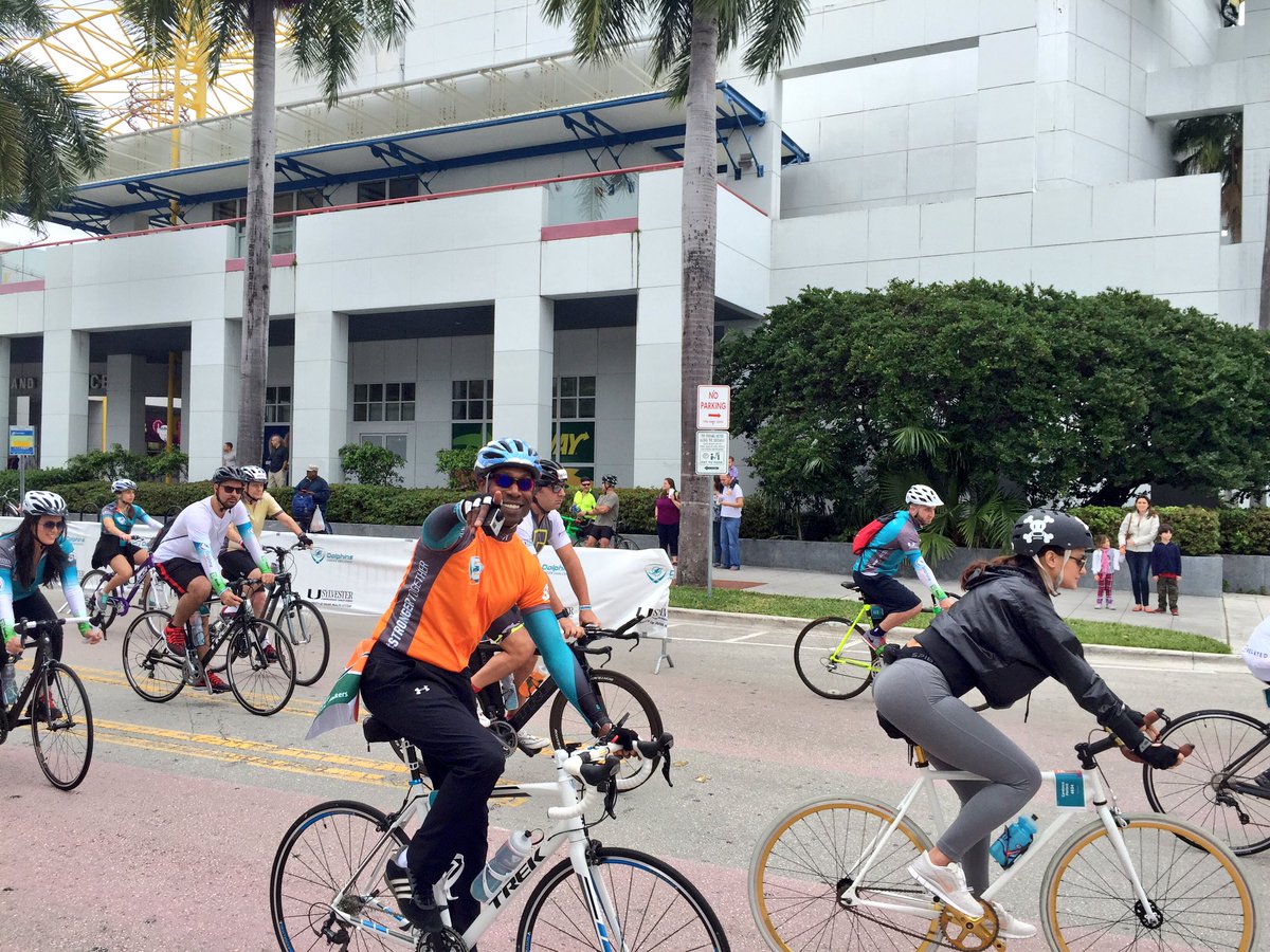 GregLikens's tweet photo. .@sammaddie29 & the rest of the cyclists have started their ride from Ft. Lauderdale @TackleCancer https://t.co/NglBznO4nL
