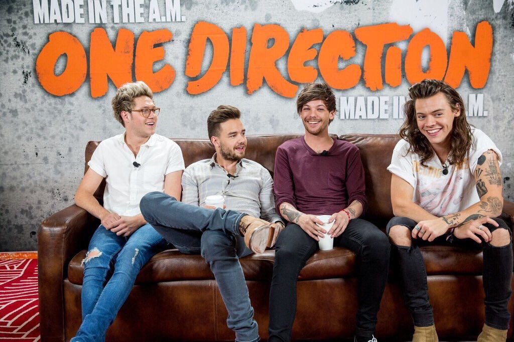 STYLATORARMY's tweet photo. Retweet to vote! #Vote1DirectionUK #KCA https://t.co/pm9ksdBb91