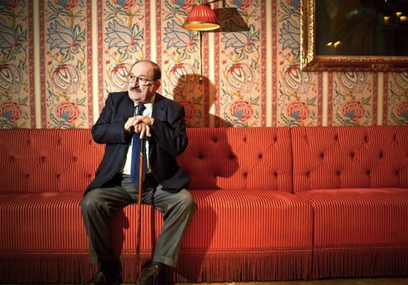 parisreview's tweet photo. “I think that writing is an act of love.” —Umberto Eco https://t.co/O0nnqVXo2M https://t.co/sBBX8Pgf7k