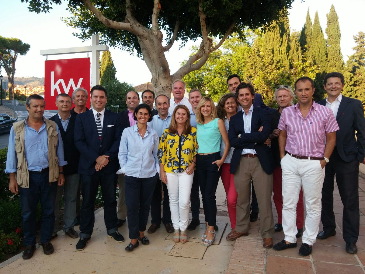 kwspain's tweet photo. ¿Estas buscando trabajo? ¡Unete al equipo! https://t.co/oHDs27gclz #Trabajo #Empleo #CostadelSol #Malaga https://t.co/k5Hd1mOGfc