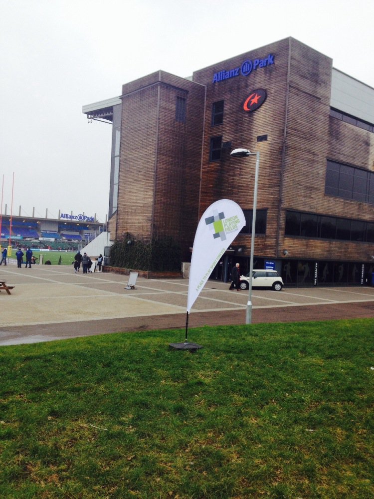 TheLPFF's tweet photo. We are here at a rainy Allianz park! Come on Saracens ! #TheLPFF #saracens #charity #allianzpark https://t.co/CRuCkQ0Eac