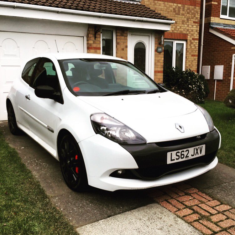 SimonCassells's tweet image. Yes man so buzzing 🚗🔥 #RenaultSport #Clio #2.0 #vrooooom