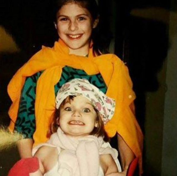 LogandraFeels's tweet photo. Look how much they've grown! #SiblingGoals 😱😍💖 https://t.co/swWHFhRTcS