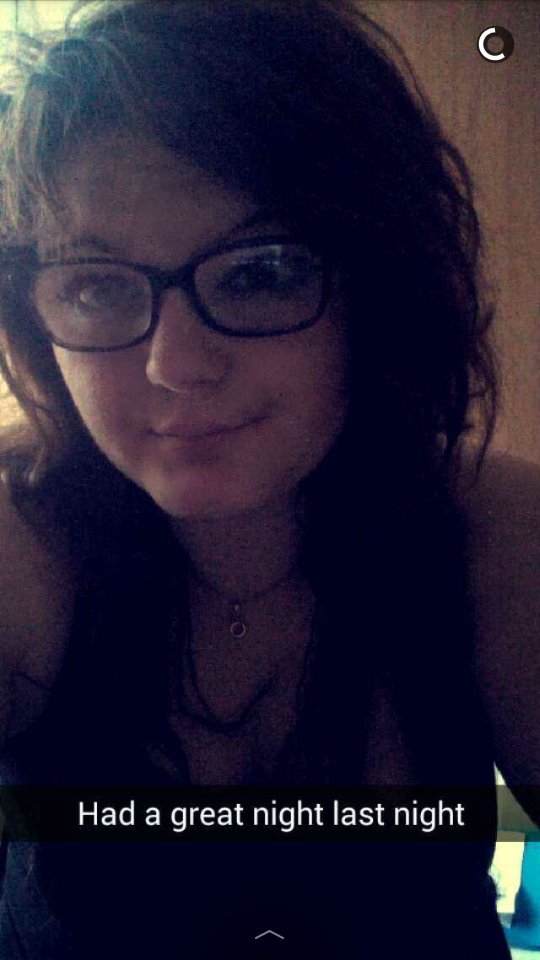 its_chloeeeeee's tweet photo. Yeah yeah I'm new to Twitter aha #follobackinstantly  #FollwMe https://t.co/dOUjZaWubY