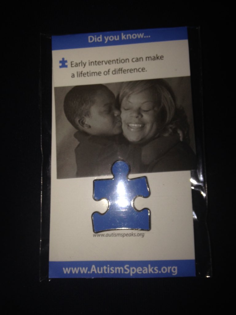 CoachMikeBlaine's tweet photo. Our @medaillemavs staff is proud to participate in Coaches Powering Forward for Autism Weekend! #AutismHoops https://t.co/EwrG7PSvdJ