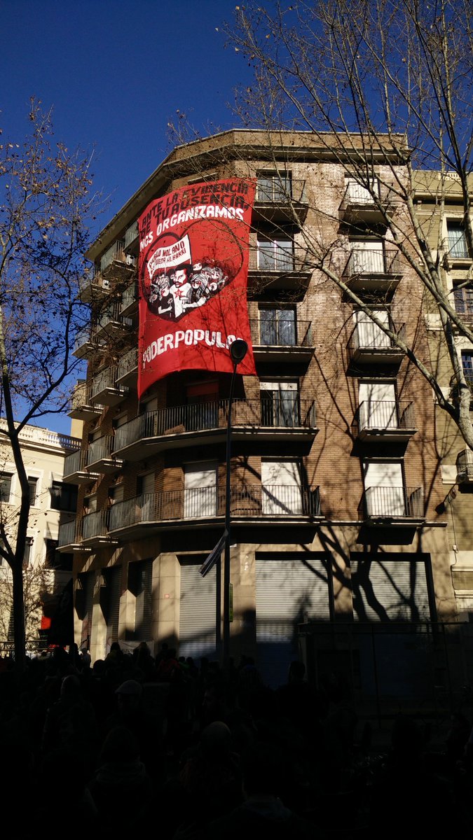 unilliure's tweet photo. Quan #SembremPoderPopular obrim de nou una #Rimaia . Aquí estem de nou, per 1,10,100,1000 @PabloMolano_ 's ! https://t.co/cPMiCtQ4au