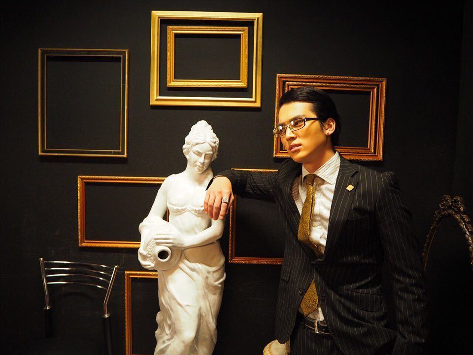 gujuneeeeeeya's tweet photo. IG pic by kohta_yamato "1話に登場した像と^ ^
1話を見た人はわかるかな？😁
ちなみにドラマにはこのようなシーンはありません！
「きんぴか」第2話! 本日22:00〜
是非見て下さい^ ^

#KIMPI… https://t.co/Ay4ffx22zM