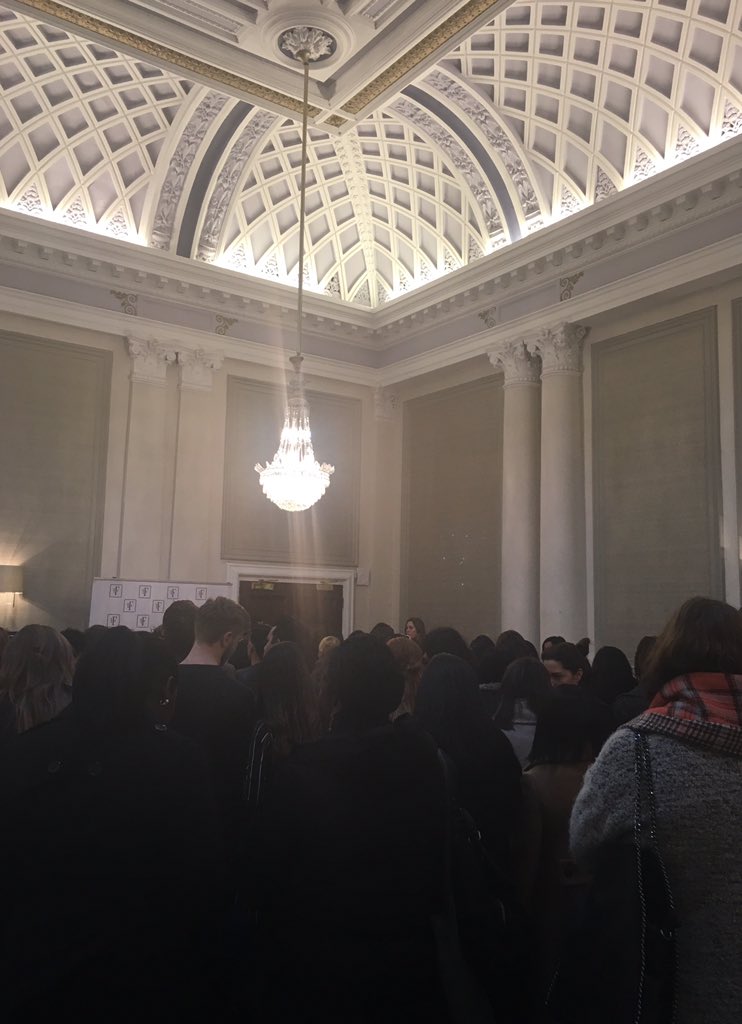 melaniejonespr's tweet photo. Guests queueing for @fashionfinest #fashionsfinest #fflfw #lfw @cwindley @b_beautyfly @KellyAnnSchiavo 2pm #catwalk https://t.co/yCV6syTEhU