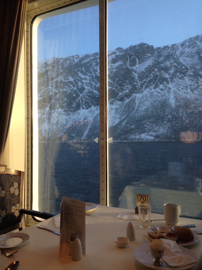 iRNY's tweet image. Beautiful views from the @Hurtigruten this morning at #splashjam.