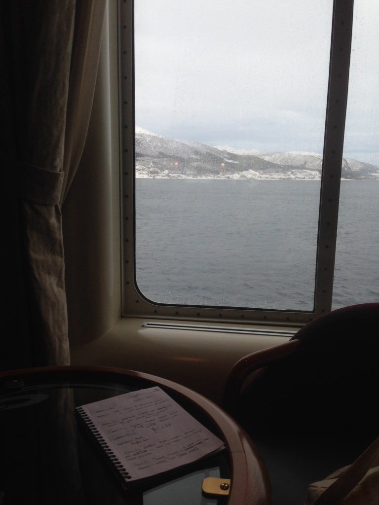 iRNY's tweet image. Writing for a game but also admiring the view and listening to some lovely piano music. Well 2/3, anyway. #splashjam