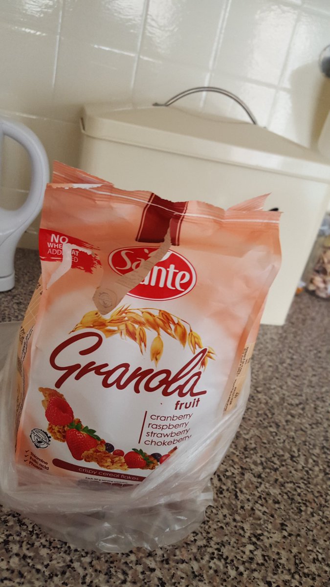 JammyMetty's tweet photo. This one is for you @connor4lufc GRANOLA!!!!! 😀 https://t.co/wMsg8RqLst
