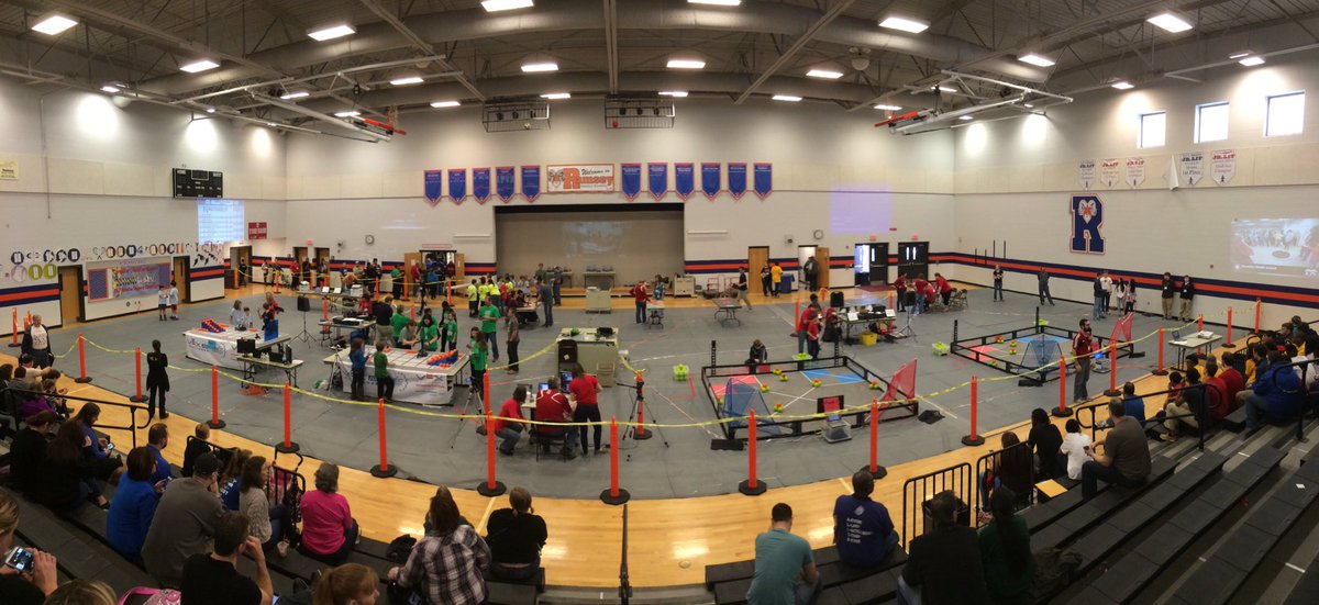 ChrisBradyKY's tweet image. The @VEXRobotics #RoboRumble field @RamseyRamsLouis right now. @JCPSKY #VEXRobotics #JCPS