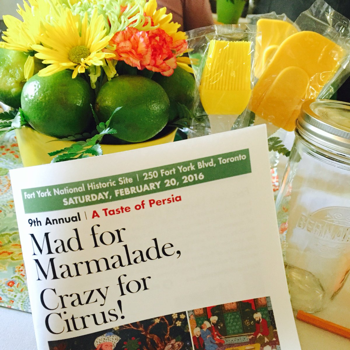 camerasncupcake's tweet photo. Let the madness begin 🍋 #m4m2016 #madformarmalade @CulHistCan @fortyork https://t.co/XPFPzncFMu