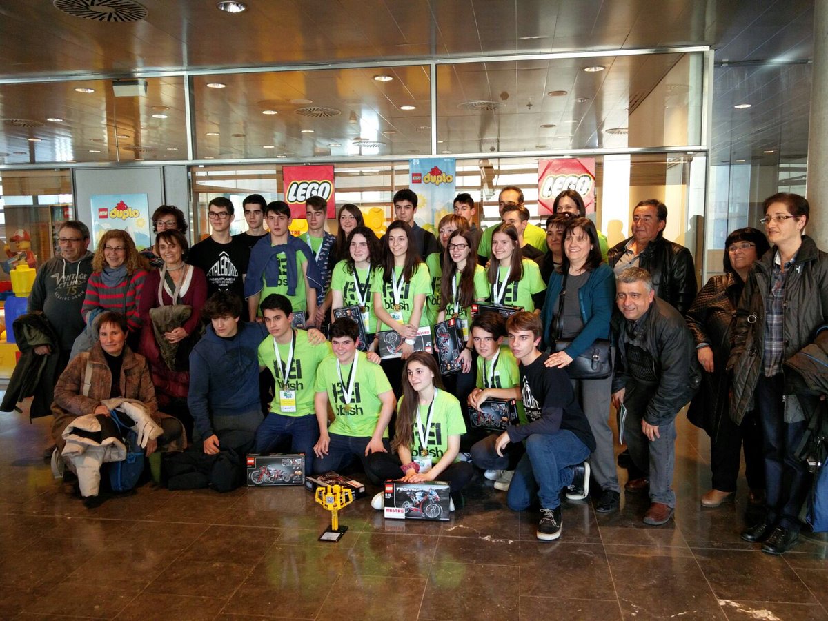 PRIMERS classificats en la fase lleidatana de la FLL. Gràcies <a href="/EPS_UdL/">Politècnica UdL</a> per la bona organització. Una gran festa!