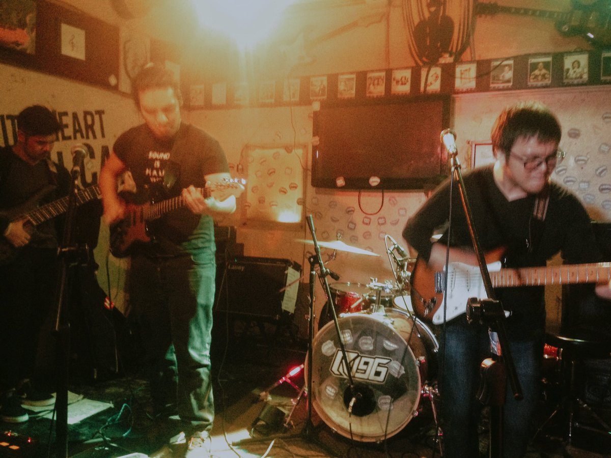 SparksProdPH's tweet photo. .@KEmusicPH currently playing at @route196rocks! #DearestAlbum https://t.co/QKzDF1lHGh