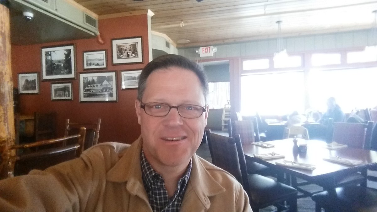aaronscottyoung's tweet photo. Historic Zephyr Cove Lodge.Filming for https://t.co/cfomUY8Q61 series.Put your biz to work for you #TimeMoneyFreedom https://t.co/AfCTKeKDba