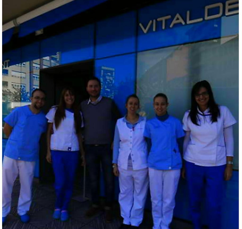 sagymie's tweet photo. Orgullosa de trabajar en la clinica de Leon. Gran equipo profesional y humano. #somosvitaldent https://t.co/y7VqFlP7Cq