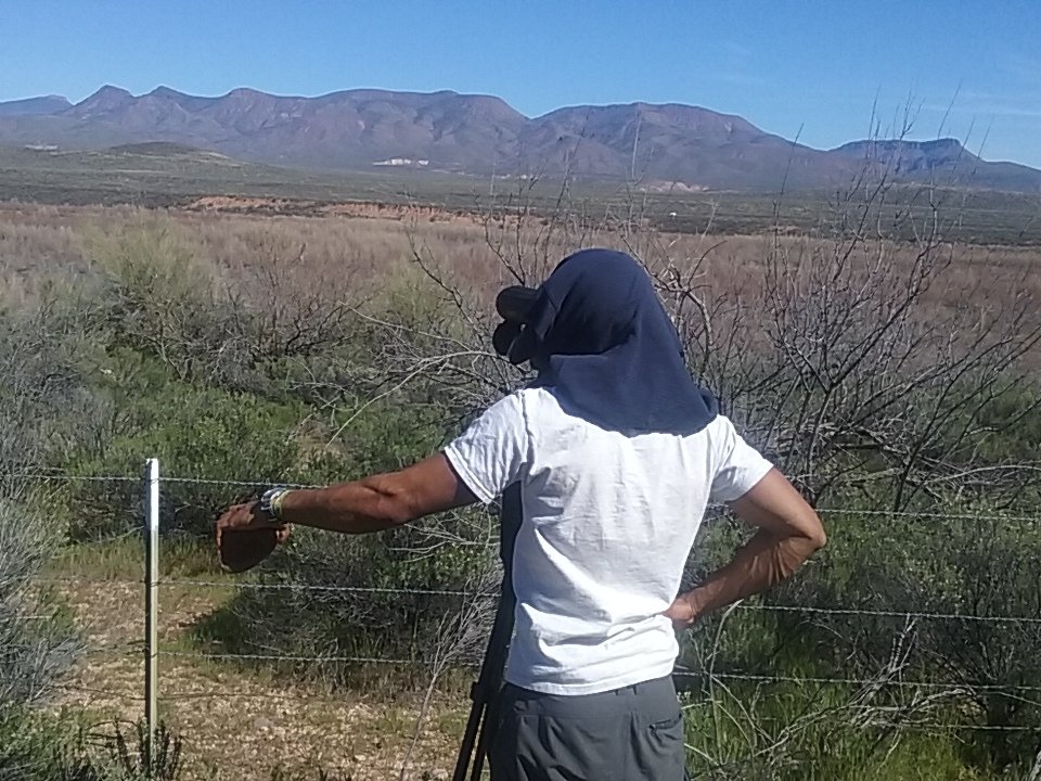 FieldWorkOut's tweet photo. So patriotic. Watching eagles and pumping iron (or in this case, rocks)
#fitness #desert #America https://t.co/6eQZ8nqlIa