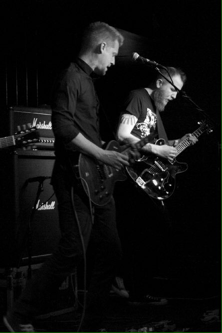 Rocking the new <a href="/HagstromGuitars/">Hagstrom Guitars</a> at the <a href="/MDAband/">MoreDangerousAnimal</a> show on Valentines #BringouttheHag
