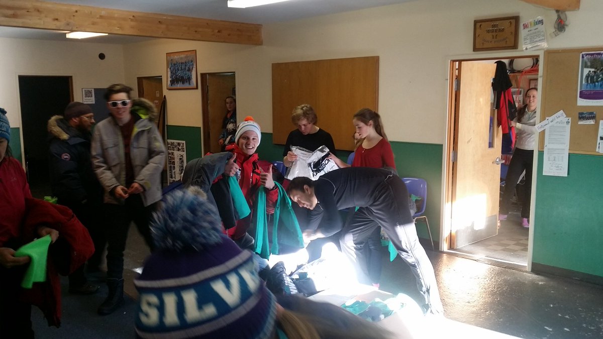 ykgday's tweet photo. Pumped xc ski athletes getting their @Team_NWT gear for the 2016 Arctic Winter Games! @SportNorth #goteamnwt https://t.co/hgNmmDyfGH