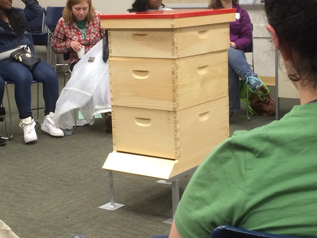 banaszm's tweet photo. Learning how to keep bees at the @GatewayGreening #GardenSummit w/other community gardeners. https://t.co/wec5gxmkqm