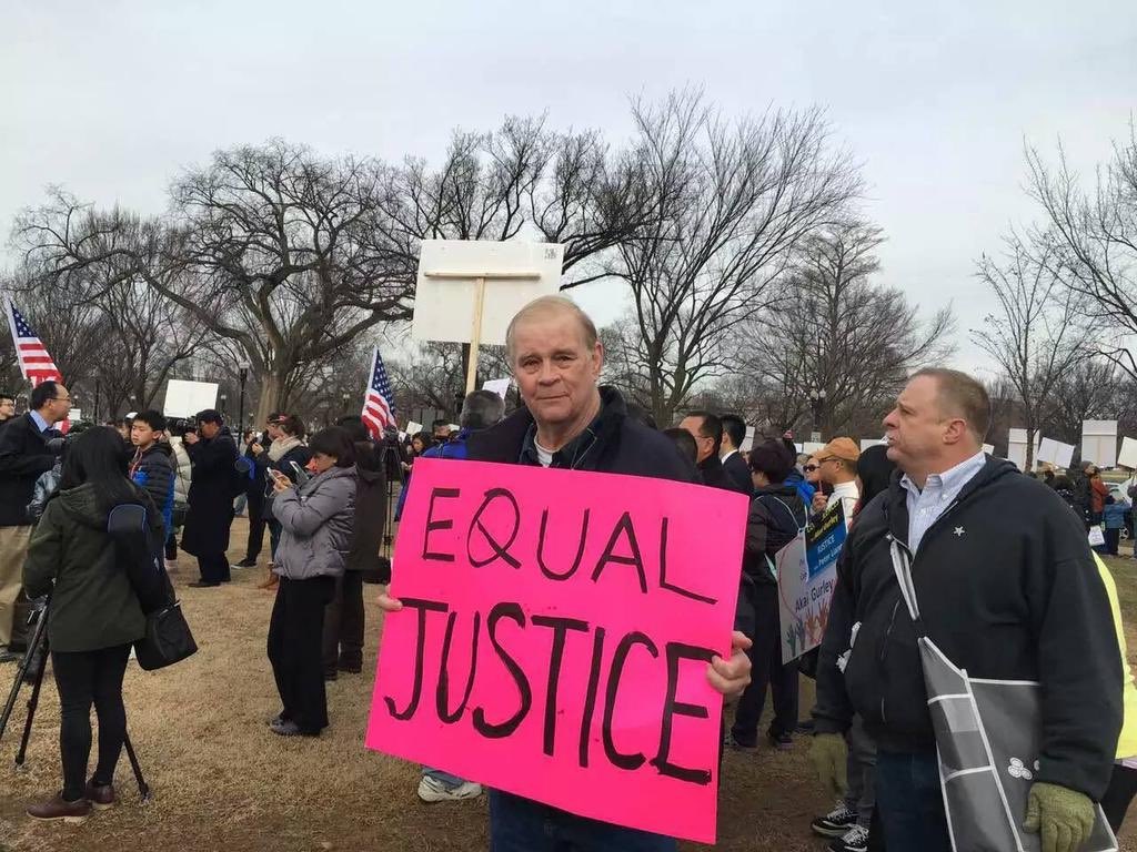 jennie_lijing's tweet photo. Equal justice for all - voice from every race @Justice4Liang #Justice4Liang @CNN @cnnbrk #Rally220 https://t.co/AGg8ts99JY
