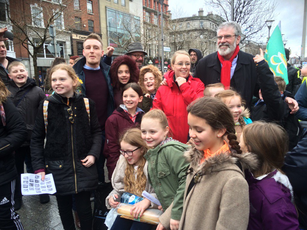 Ag Buail le paisti ó Baile Ú Murchú in mBAC inniu.