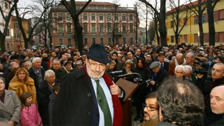 Funerali di Umberto Eco, orario della diretta streaming Rai