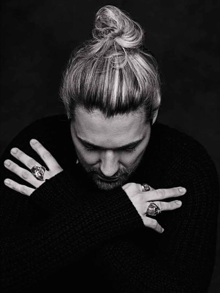 DavidGarrettITA's tweet photo. La musica è espressione viva del pensiero e del sentimento dell’artista-autore.#Serenade  https://t.co/7GhTm12E47 https://t.co/IA3qPARQGn