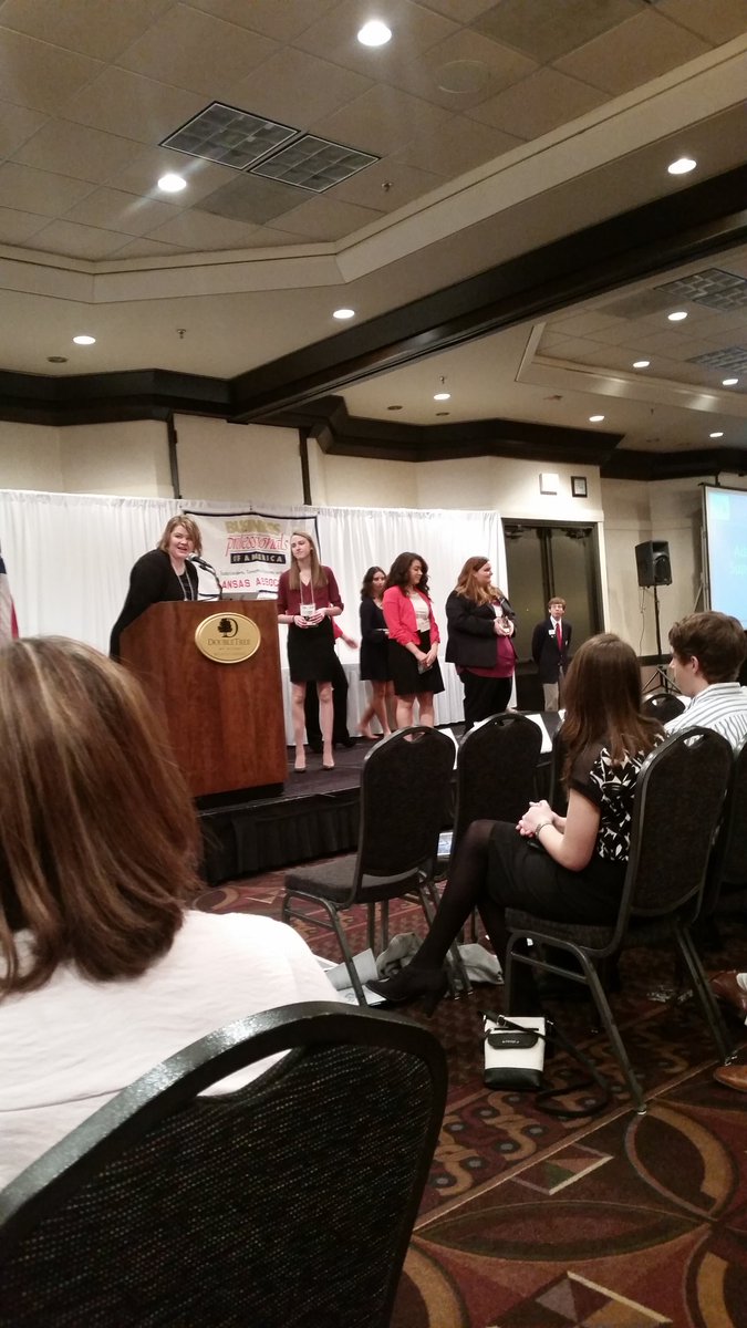 MaizeSouthBPA's tweet photo. Kristen Jones FIRST place Administrative Support Research Project!f #bpaboston https://t.co/kLRAwOtDgU
