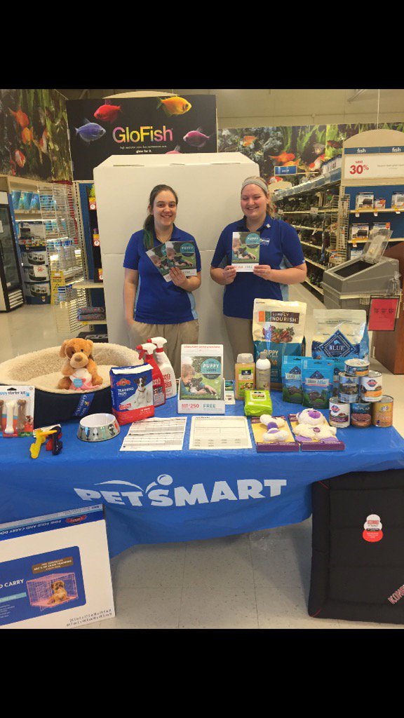 #puppypalozza in 572 Warminster Pa today! <a href="/CpaulChuck2/">Chuck Paul</a>