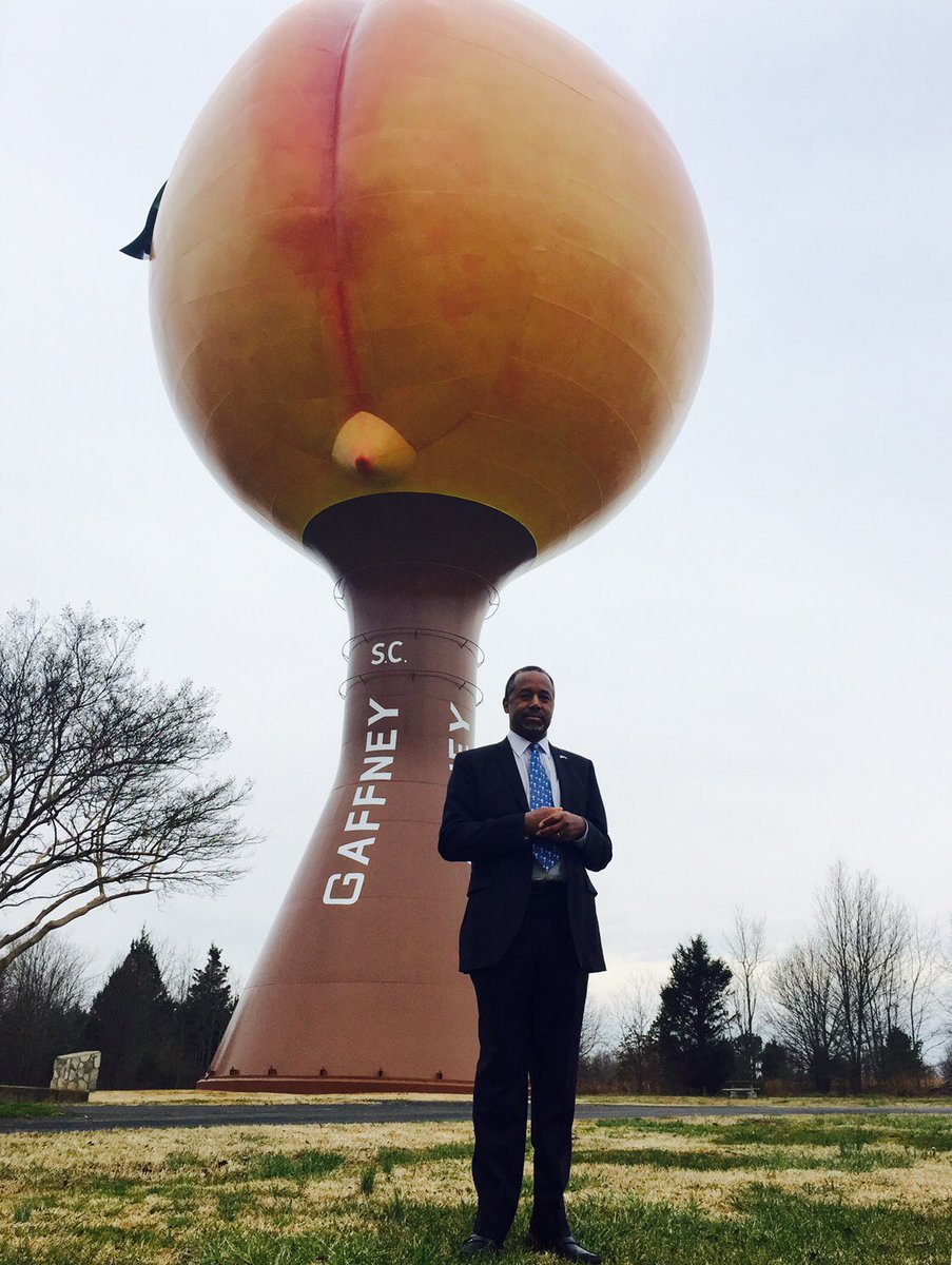 ALarryRoss's tweet photo. The Carson-Underwood ticket starts here in #Gaffney, SC #SCPrimary #bcdc2016 #HouseofCards @HBO https://t.co/F5VTxiKjiQ