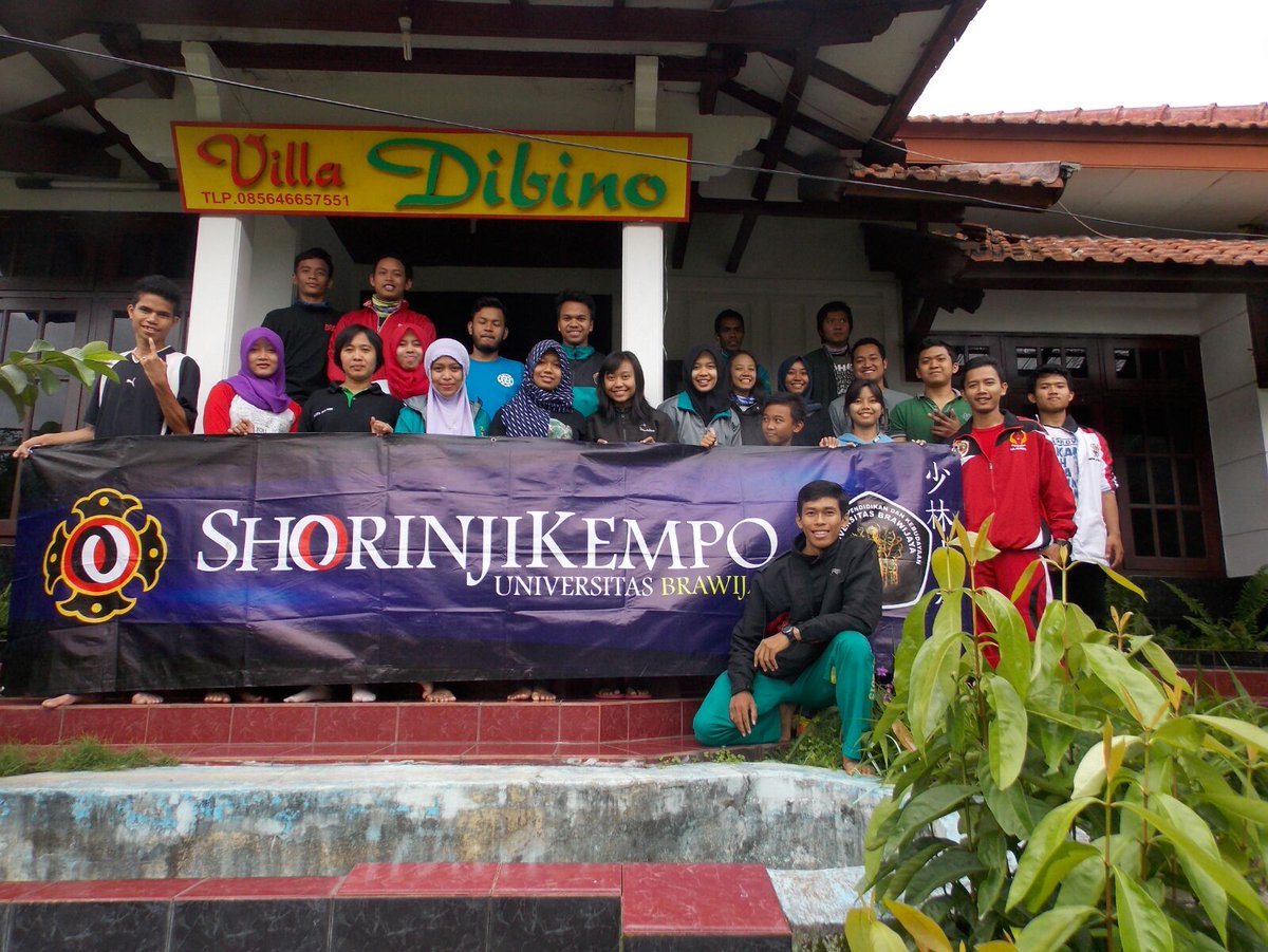 RetaNovi's tweet photo. Shorinji Kempo Universitas Brawijaya 😄😆 https://t.co/nh0BHchwrc