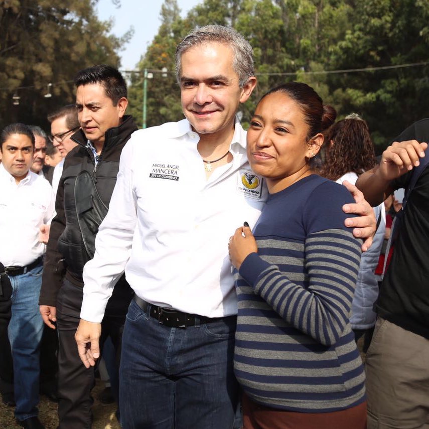 ManceraMiguelMX's tweet photo. Un gusto haber estado con los vecinos de la Unidad Lago Infonavit en una jornada más de #CDMXTeRequiere #mm https://t.co/T6AMn81DeV