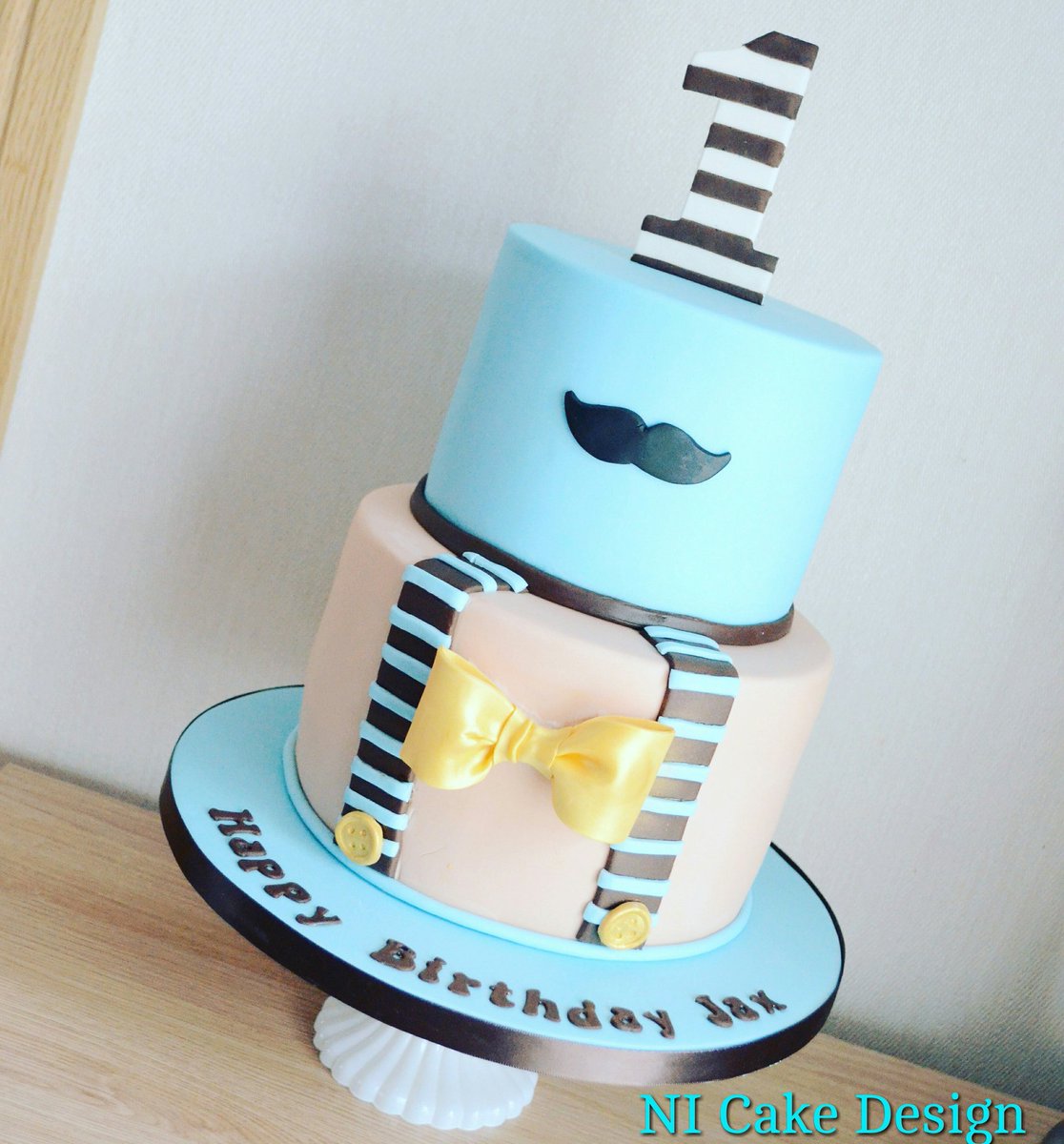 Ni Cake Design On Twitter One Of This Weeks Cakes Out The Door