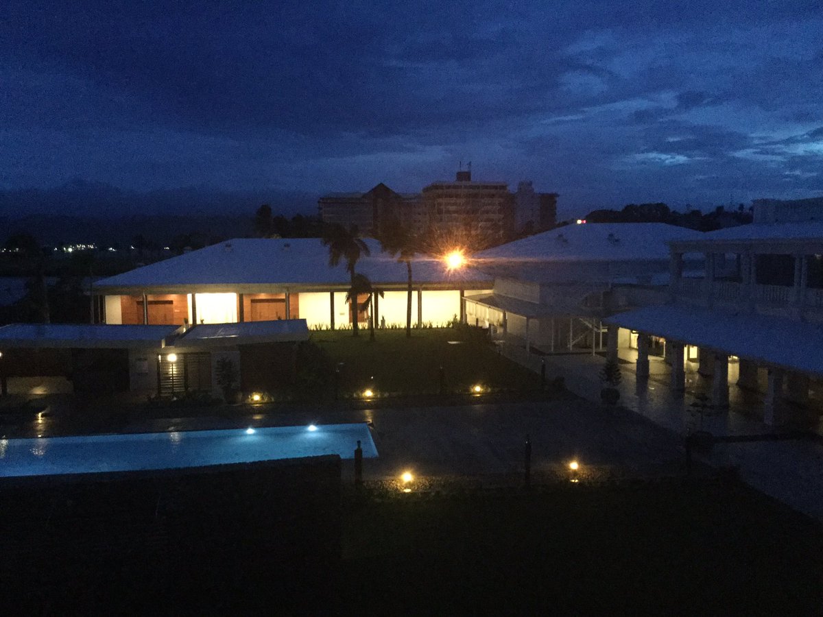 It's 5:47am in Suva #Fiji and it's already a good day
#CycloneWinston