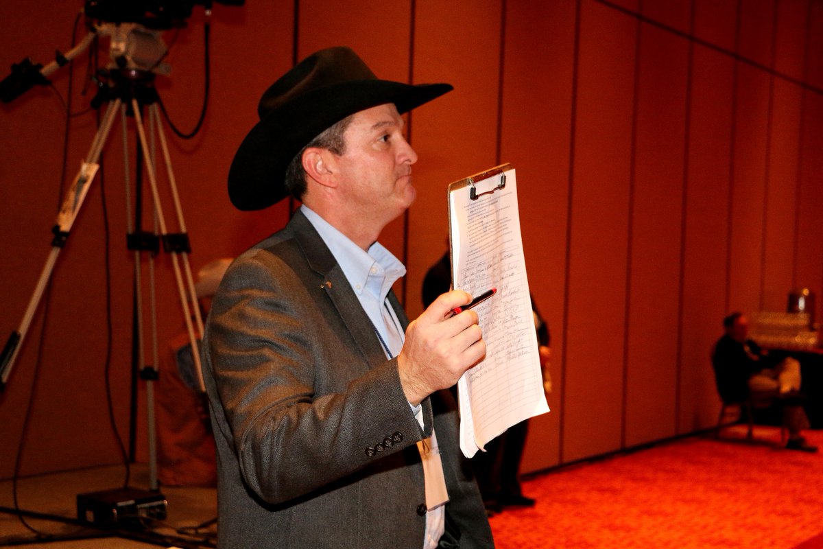 AFRFarmOrg's tweet photo. @OKCattlemen Michael Kelsey promoting beef check off petitiontoday @AFRFarmOrg #AFRConvention2016 https://t.co/Bwf7fPWdsb