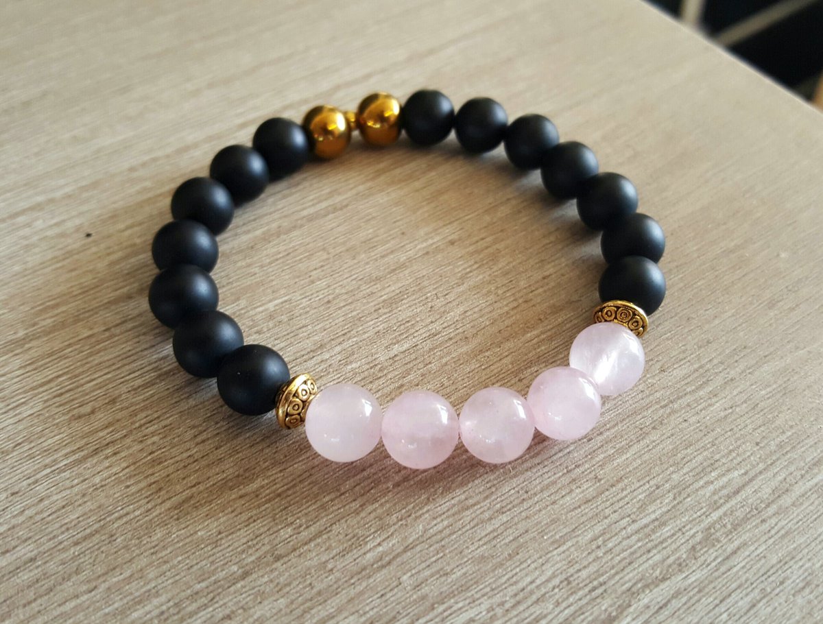 gemvius's tweet photo. Black &amp; gold gemstone bracelets ⚫🔥😎 https://t.co/fdTtL5U7Bl