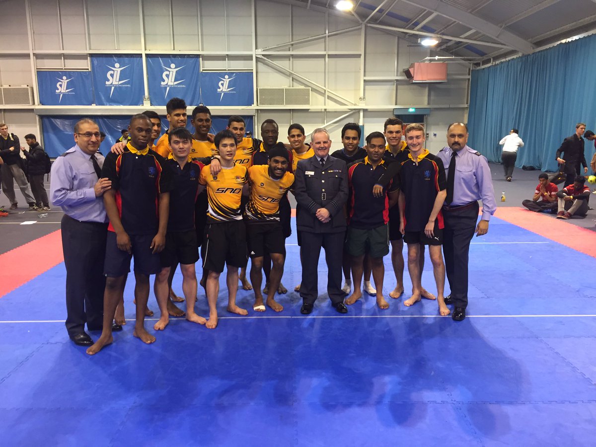 nhsf_uk's tweet photo. Brilliant match between @RoyalAirForce and Imperial NHSF #SportsComp16 https://t.co/obVpe8va0V