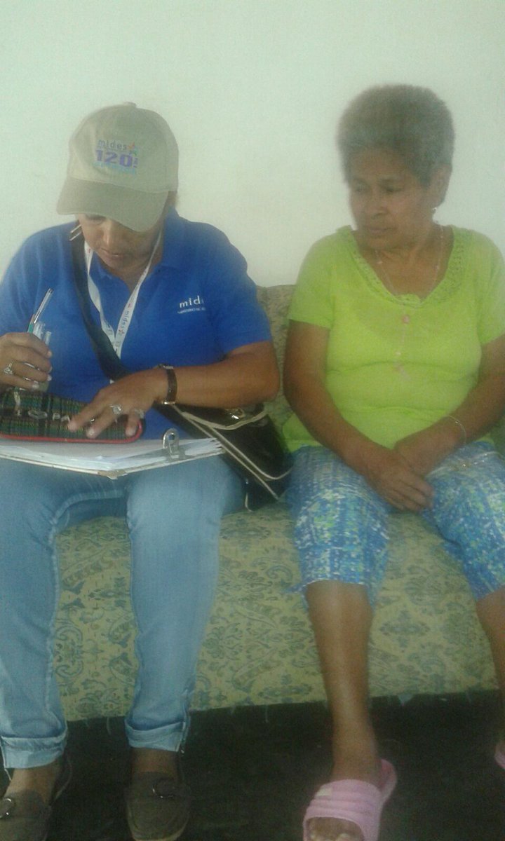 MidesLaChorrera's tweet photo. Continuamos aplicando encuestas 120/65 MIDES La Chorrera en Rincón Solano y Altos de San Francisco @AlcibiadesVV https://t.co/e3eFKfbMez