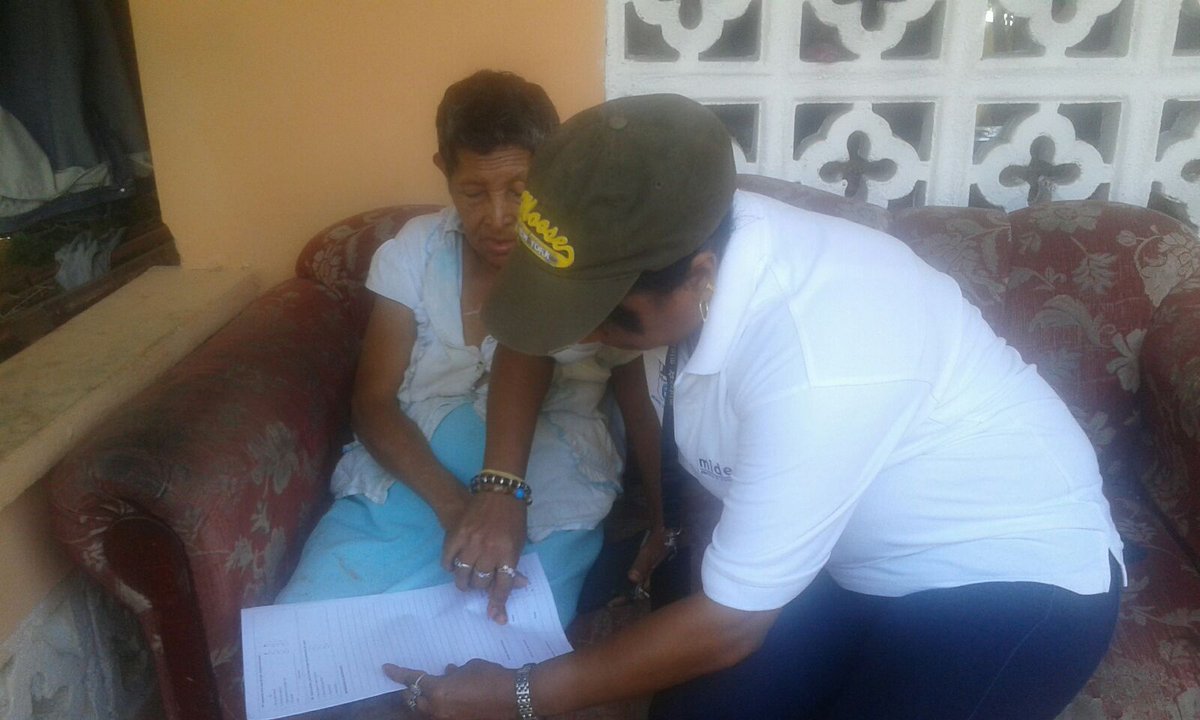 MidesLaChorrera's tweet photo. Continuamos aplicando encuestas 120/65 MIDES La Chorrera en Rincón Solano y Altos de San Francisco @AlcibiadesVV https://t.co/e3eFKfbMez