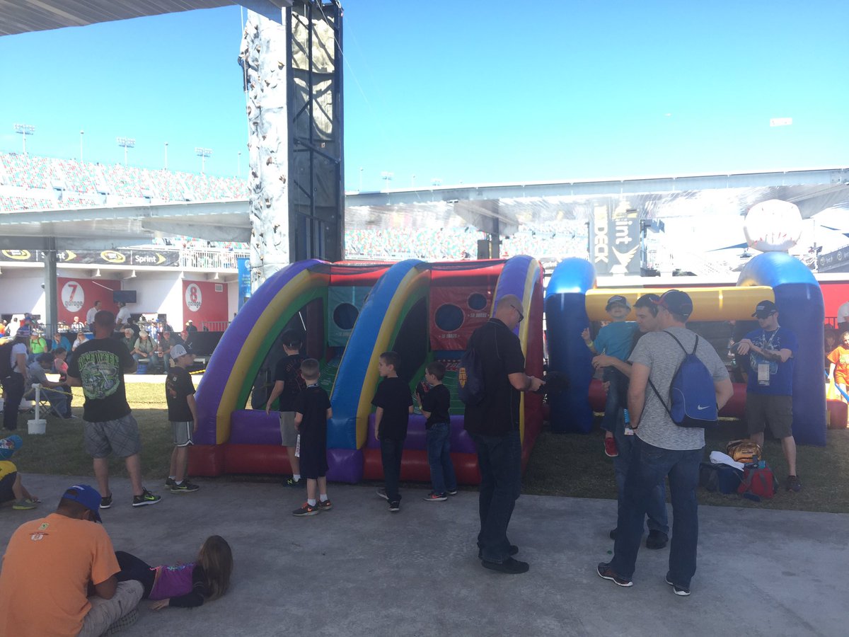 Chris__Espinoza's tweet photo. Lots for kids to do here in the #SprintFanZone. @DISupdates doing a good job attracting our next generation of fans. https://t.co/USc33gKQLH