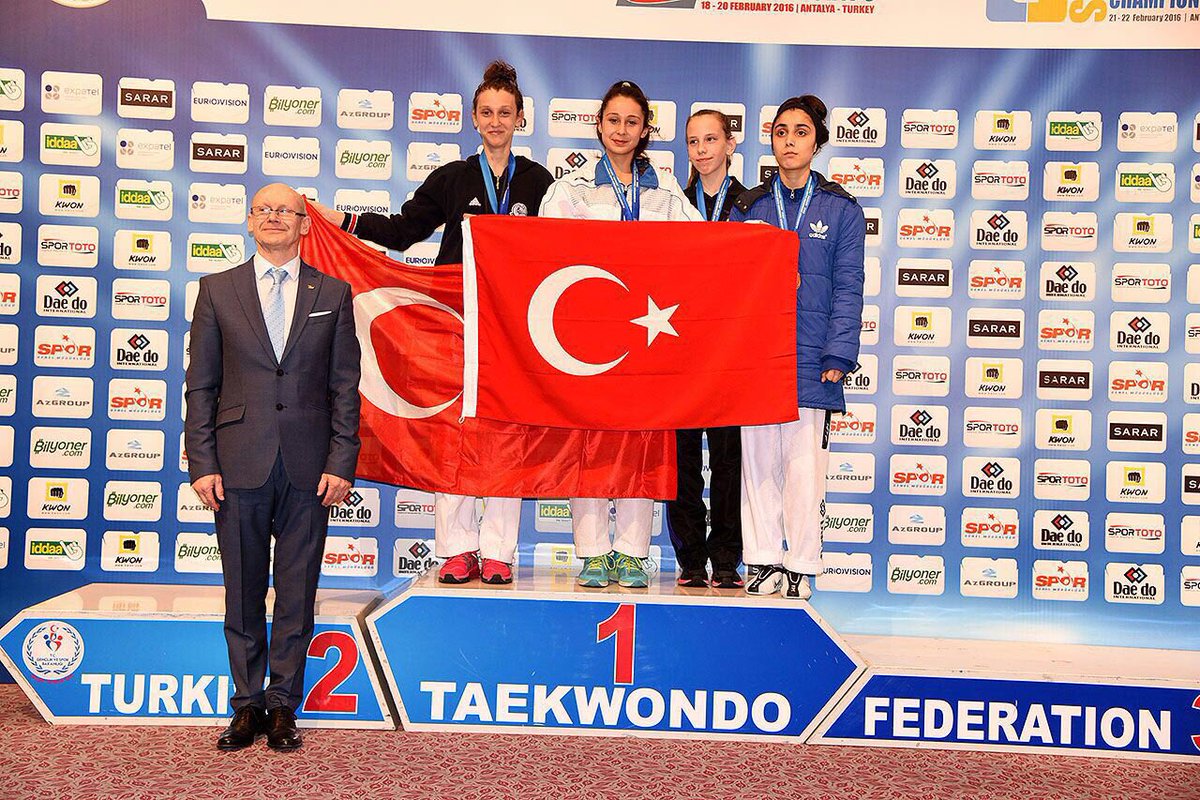 @BBANKARASPOR Tekwando genç bayanlarda takım halinde AVRUPA ŞAMPİYONU olmuştur.<a href="/06melihgokcek/">İbrahim Melih Gökçek</a> <a href="/asimbalci/">Prof. Dr. Asım Balcı</a>