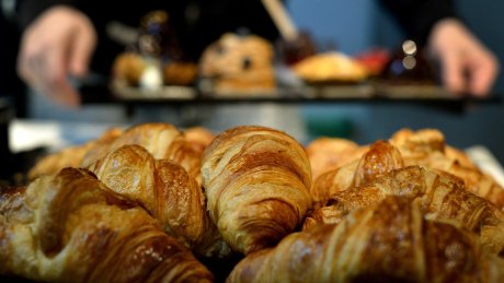 CBCNews's tweet photo. British grocery chain enrages the internet by selling straight croissants https://t.co/LVvgyJry4U https://t.co/PmmJr9jyny